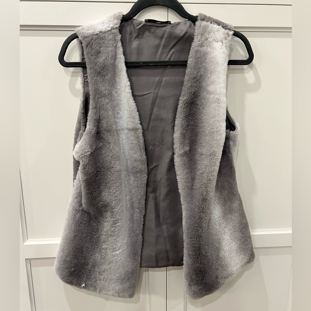 Gray faux fur vest - size small - barely worn